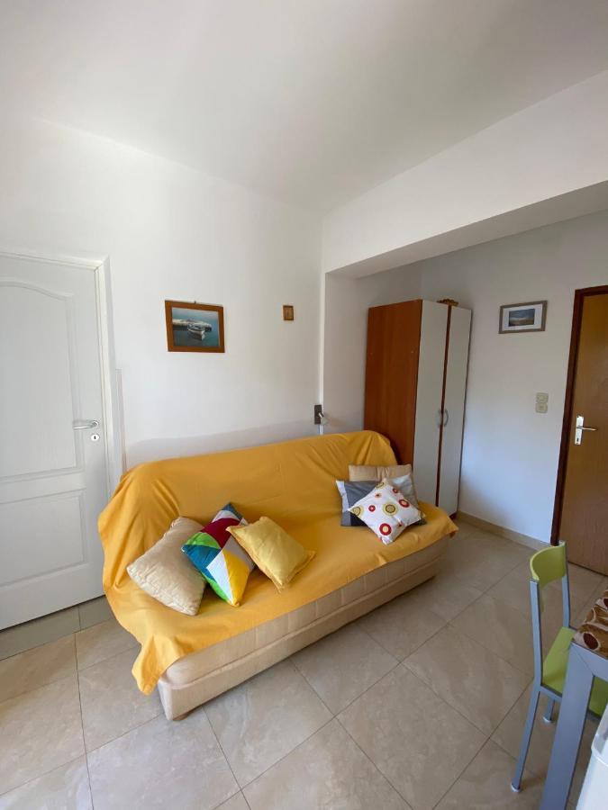 Apartmani Sara Омишаль Екстер'єр фото